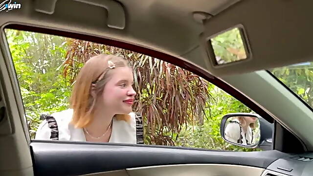 Hippie Nymphomaniac Hitchhiking on Dicks
