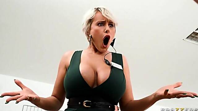 Lucky motherfucker bangs Angel Wicky and Diana Rius