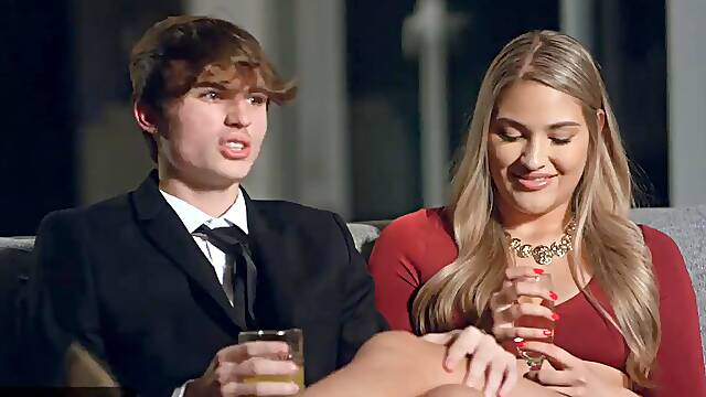Gorgeous Gold Digger Is Seduced by Dad Gizelle Blanco, Manuel Ferrara