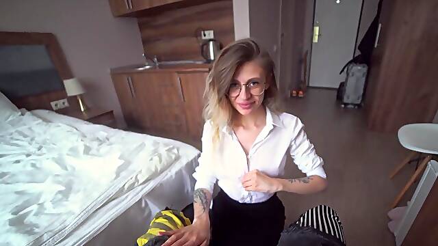 Skinny chick with glasses gets fucked through the hole in her tights