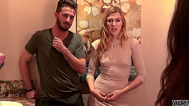 Insolent blonde dazzles with unique porn