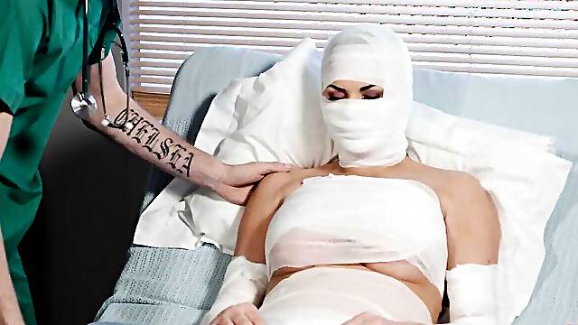Doctor transforms mature MILF into sex machine with enourmous tits