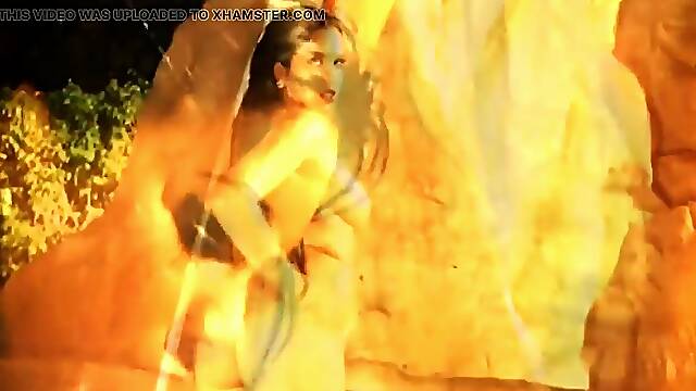 Indian beauty exposed during sensual dance performance