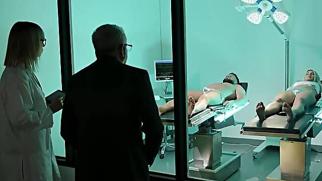 Lilly Bell - Breakthrough