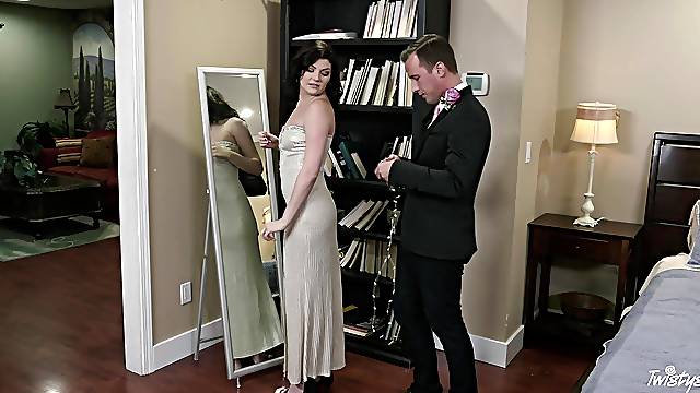 Cheating wife Jessica Rex gets rammed by husbands best friend