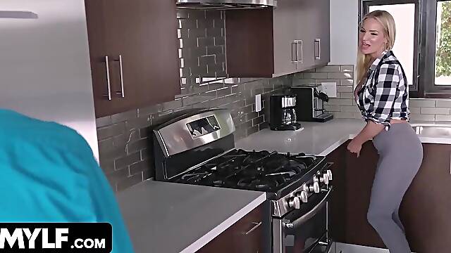 Voluptuous mother Id like to fuck Bombshell Rachael Cavalli Pounded And Overspread In Cum Full Clip - Mylf