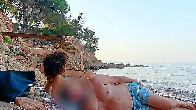 BEACH SCREW INFIDELITY WEEKEND: I screw the floozy wife on the beach