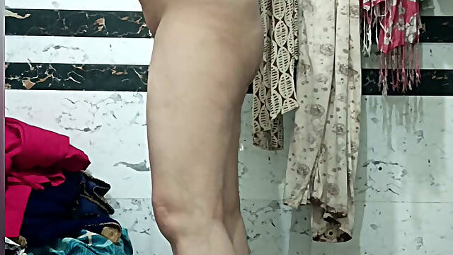 Priya Bhabi Hot Video Shoot