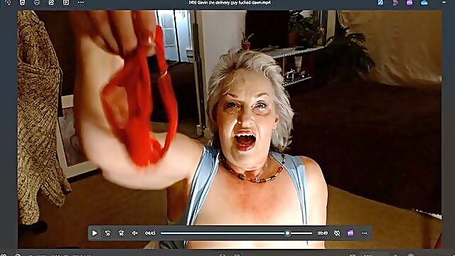 1416 Gavin the delivery guy fucked DawnSkye1962 and he got to keep the panties!