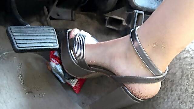 My right foot decides your fate