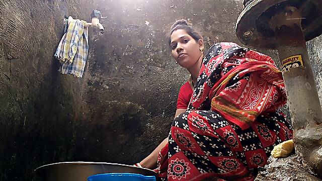 Desi Indian Bihari Wife Having Bath and Saree Remove Boob Show in Birth Room