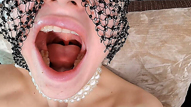 Valentines Meal or Failed Proposal? - Giantessgfe