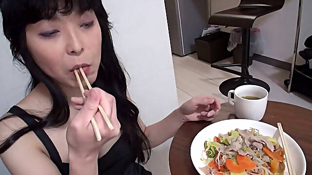 Kaori Komachi Sexy Naked Apron Body Passionate Ecstasy Vol.2